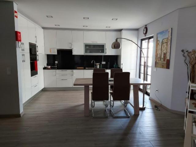 Girassol - Bright, Modern, Well Located Apartment Olhão Kültér fotó